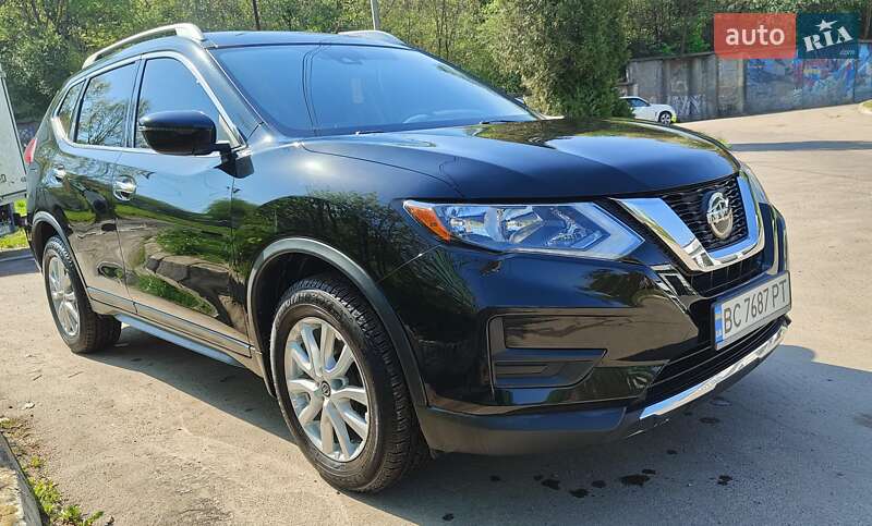 Внедорожник / Кроссовер Nissan Rogue 2018 в Львове