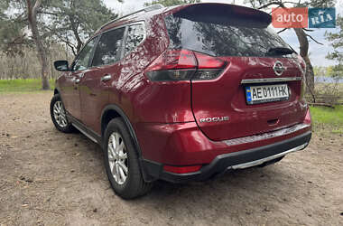 Позашляховик / Кросовер Nissan Rogue 2018 в 
