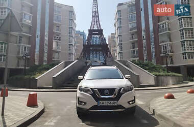 Внедорожник / Кроссовер Nissan Rogue 2019 в 