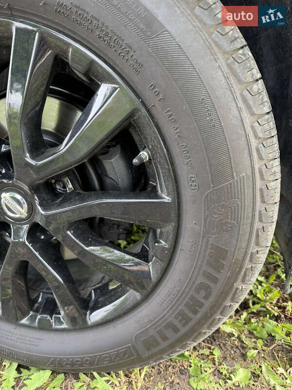 Позашляховик / Кросовер Nissan Rogue 2018 в Луцьку