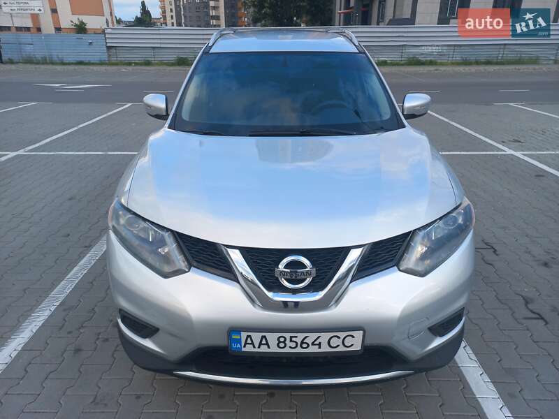 Внедорожник / Кроссовер Nissan Rogue 2015 в Киеве