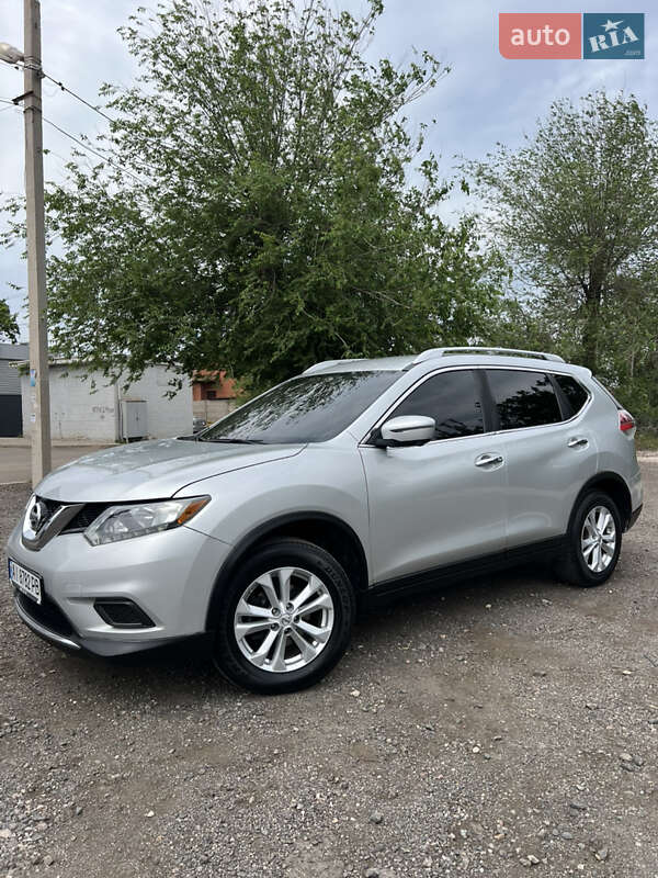 Позашляховик / Кросовер Nissan Rogue 2015 в Кривому Розі