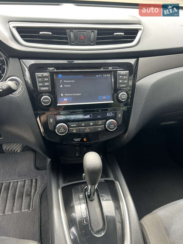 Позашляховик / Кросовер Nissan Rogue 2015 в Кривому Розі