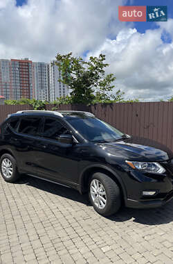 Внедорожник / Кроссовер Nissan Rogue 2019 в 