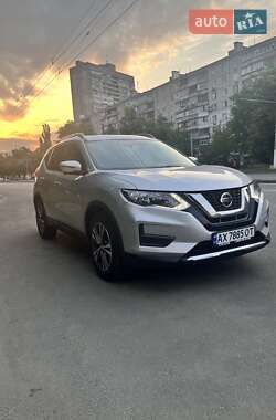 Внедорожник / Кроссовер Nissan Rogue 2018 в Харькове