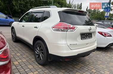 Внедорожник / Кроссовер Nissan Rogue 2016 в 