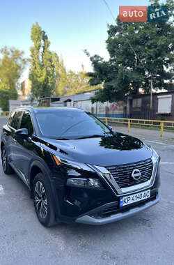Позашляховик / Кросовер Nissan Rogue 2022 в 