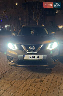 Внедорожник / Кроссовер Nissan Rogue 2016 в 