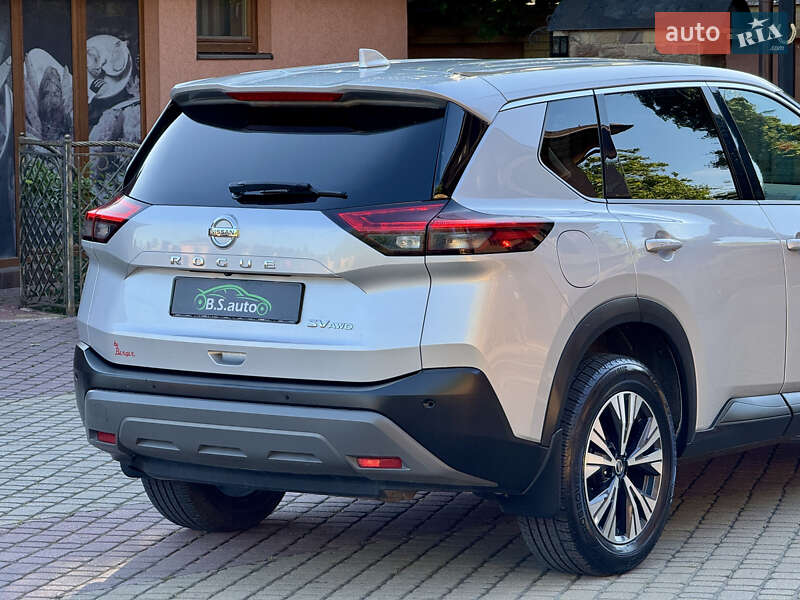Внедорожник / Кроссовер Nissan Rogue 2021 в Мукачево