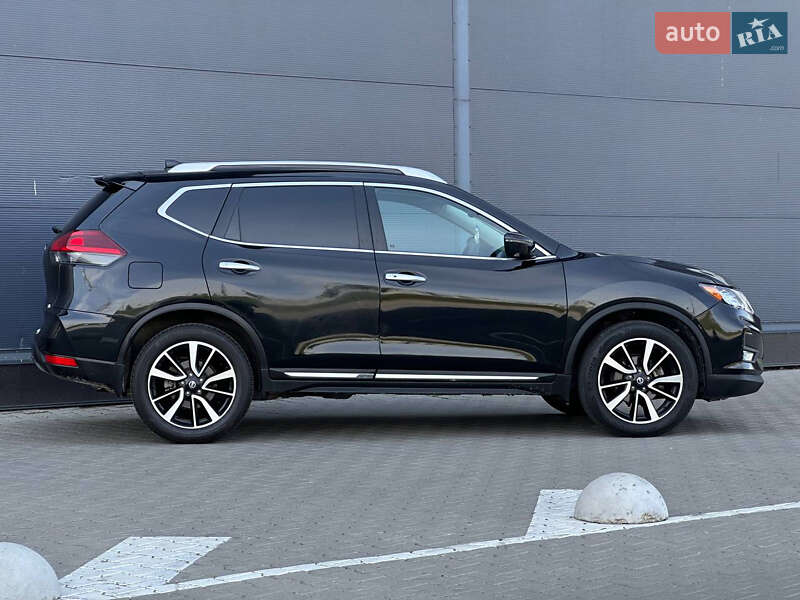 Позашляховик / Кросовер Nissan Rogue 2018 в Києві