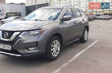 Внедорожник / Кроссовер Nissan Rogue 2016 в 