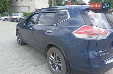 Внедорожник / Кроссовер Nissan Rogue 2015 в 