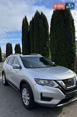 Внедорожник / Кроссовер Nissan Rogue 2018 в Киеве