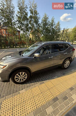 Внедорожник / Кроссовер Nissan Rogue 2016 в 