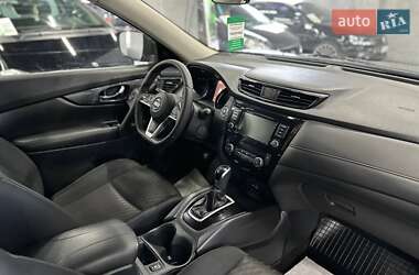 Позашляховик / Кросовер Nissan Rogue 2018 в 