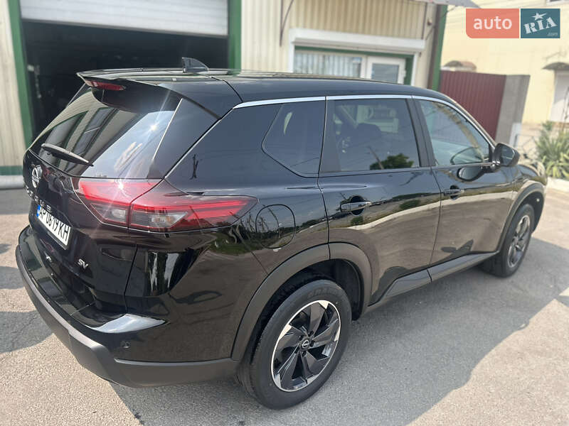 Позашляховик / Кросовер Nissan Rogue 2023 в Запоріжжі