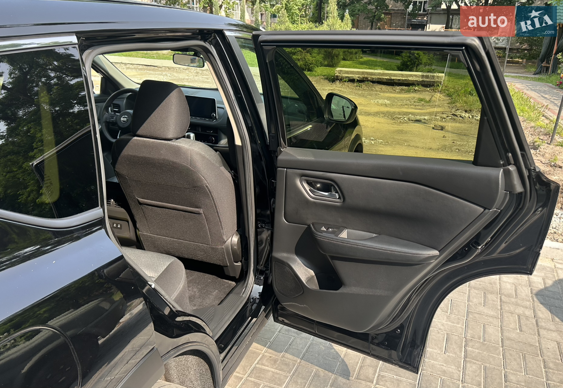 2023 Nissan Rogue - мініатюра 24