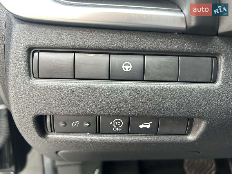 Позашляховик / Кросовер Nissan Rogue 2023 в Запоріжжі