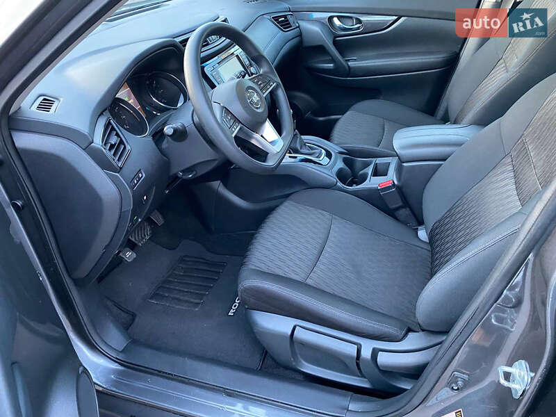 Внедорожник / Кроссовер Nissan Rogue 2018 в Киеве