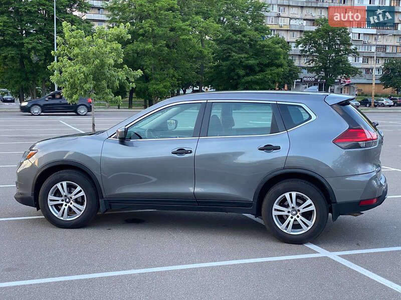 Внедорожник / Кроссовер Nissan Rogue 2018 в Киеве