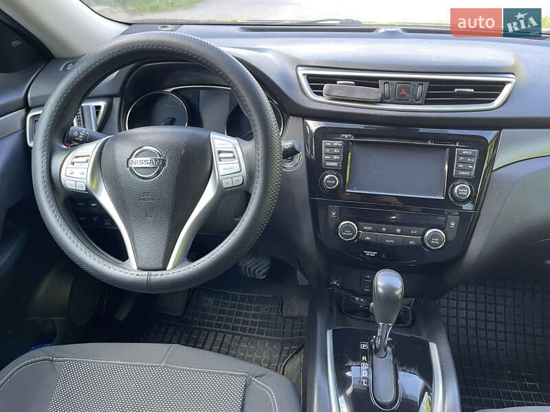 Позашляховик / Кросовер Nissan Rogue 2016 в Тернополі фото 4 Позашляховик / Кросовер Nissan Rogue 2016 в Тернополі