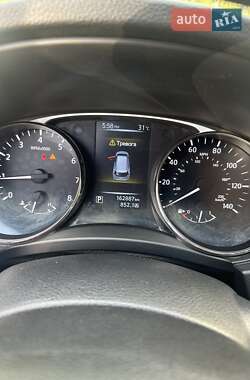 Позашляховик / Кросовер Nissan Rogue 2014 в Охтирці