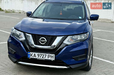 Внедорожник / Кроссовер Nissan Rogue 2016 в Житомире