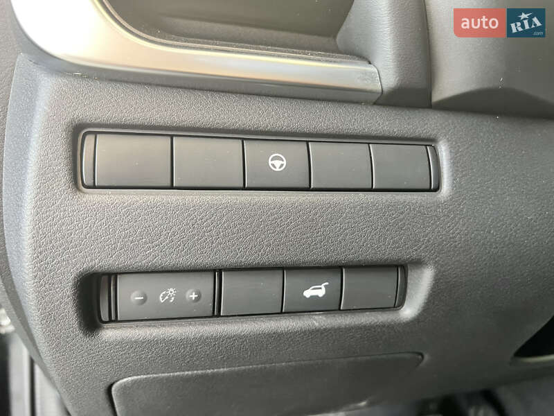 Позашляховик / Кросовер Nissan Rogue 2022 в Миколаєві