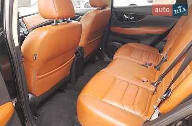 Внедорожник / Кроссовер Nissan Rogue 2019 в 