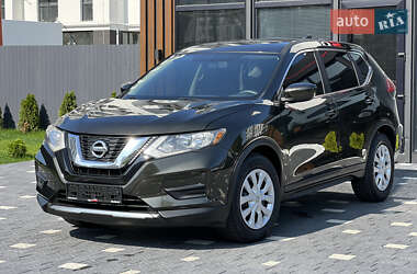 Внедорожник / Кроссовер Nissan Rogue 2017 в Ужгороде