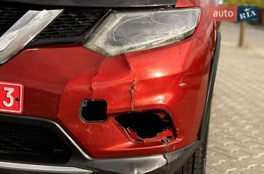 Позашляховик / Кросовер Nissan Rogue 2015 в 