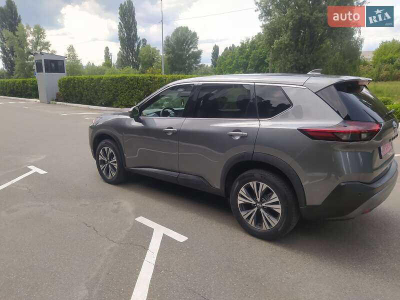 Внедорожник / Кроссовер Nissan Rogue 2021 в Киеве
