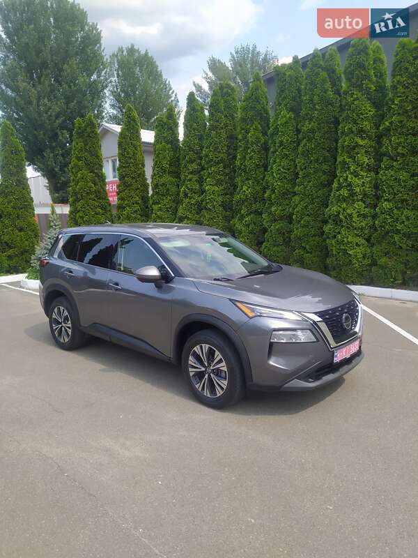 Внедорожник / Кроссовер Nissan Rogue 2021 в Киеве