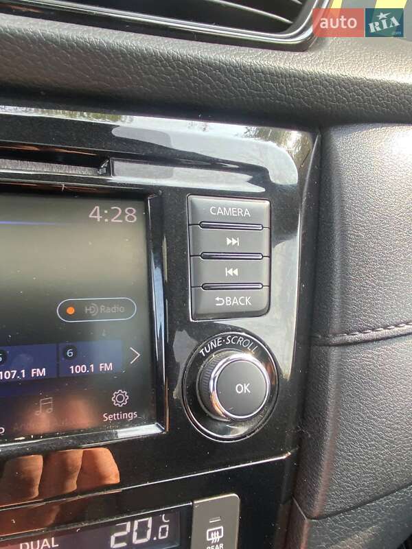 Внедорожник / Кроссовер Nissan Rogue 2018 в Хмельницком