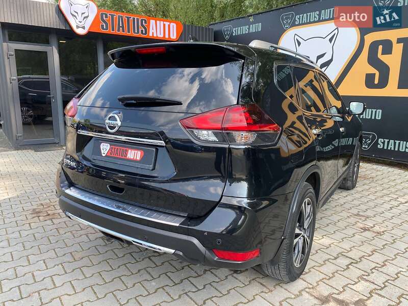 Внедорожник / Кроссовер Nissan Rogue 2018 в Хмельницком