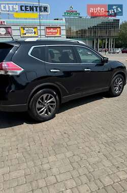 Позашляховик / Кросовер Nissan Rogue 2016 в 