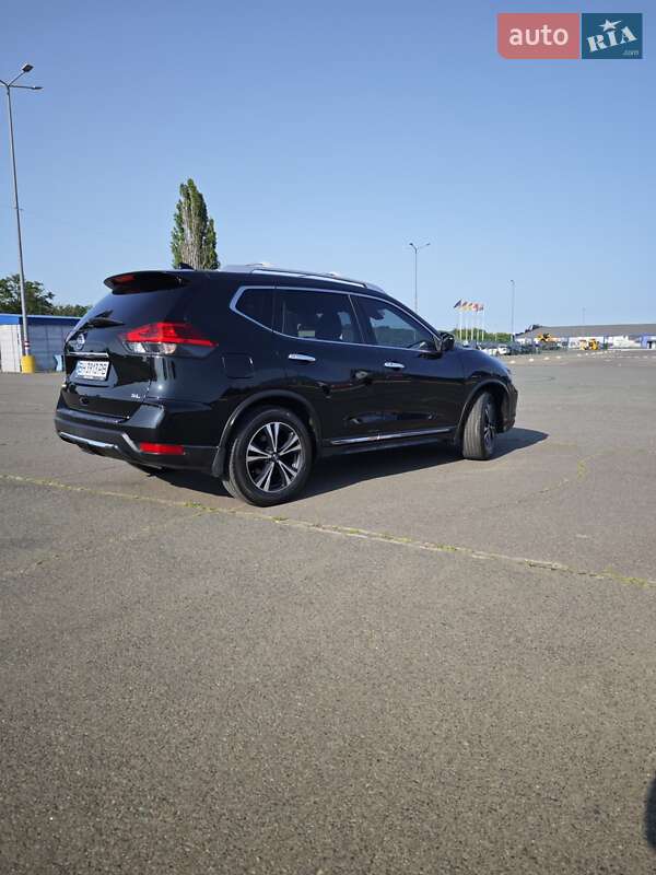 Позашляховик / Кросовер Nissan Rogue 2017 в Одесі