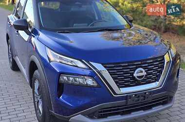 Внедорожник / Кроссовер Nissan Rogue 2023 в Костополе