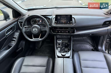 Позашляховик / Кросовер Nissan Rogue 2021 в 