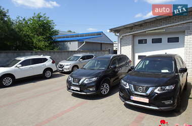 Внедорожник / Кроссовер Nissan Rogue 2019 в 