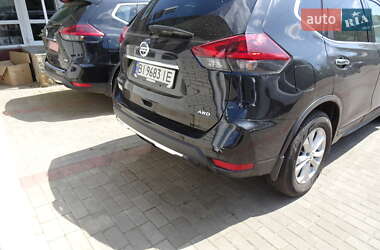 Внедорожник / Кроссовер Nissan Rogue 2018 в 