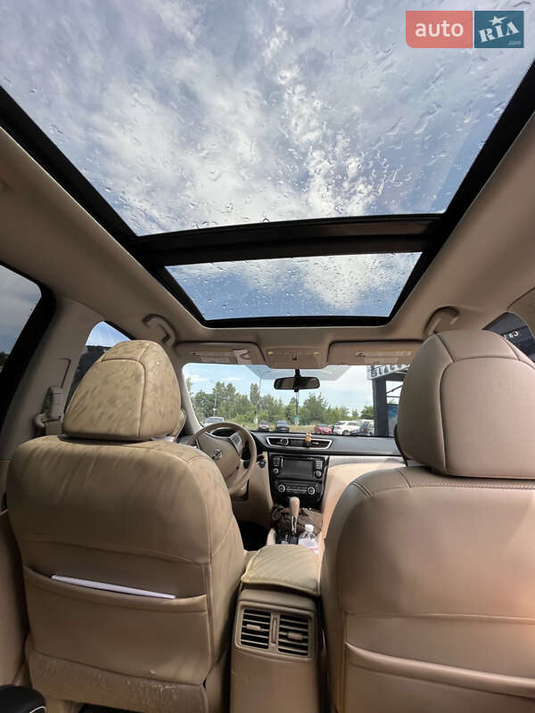 Позашляховик / Кросовер Nissan Rogue 2014 в Києві