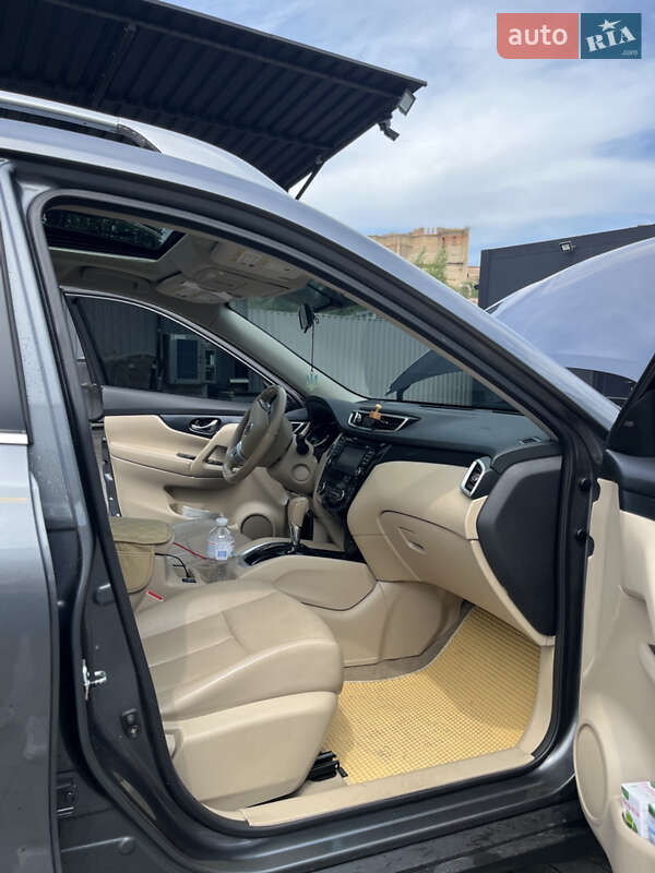 Позашляховик / Кросовер Nissan Rogue 2014 в Києві