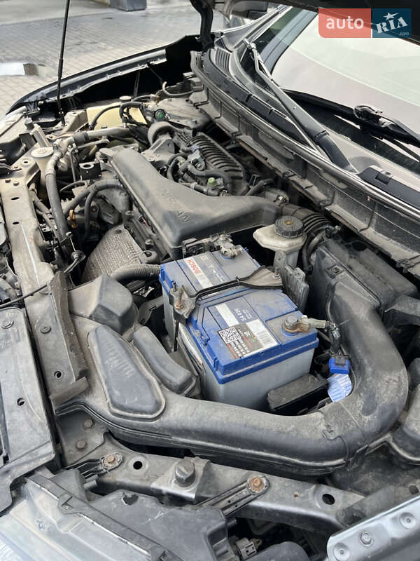 Позашляховик / Кросовер Nissan Rogue 2014 в Києві