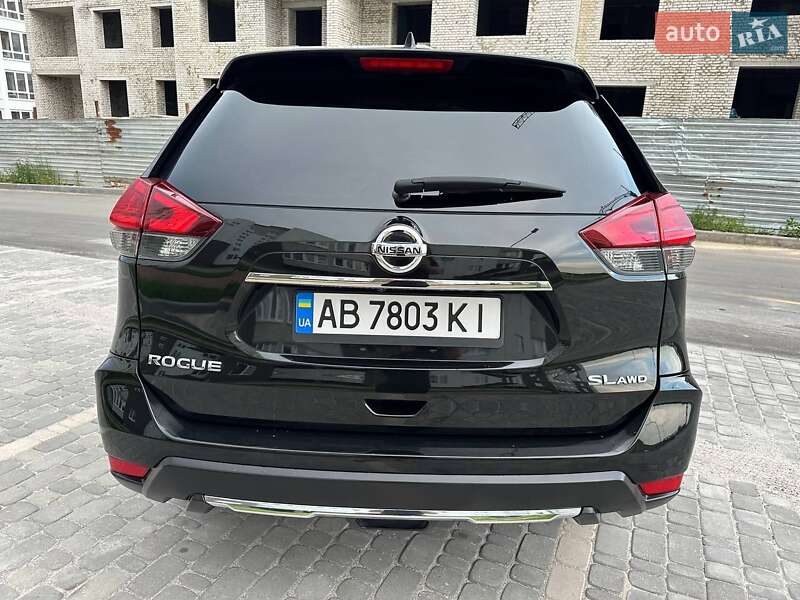 Позашляховик / Кросовер Nissan Rogue 2017 в Вінниці