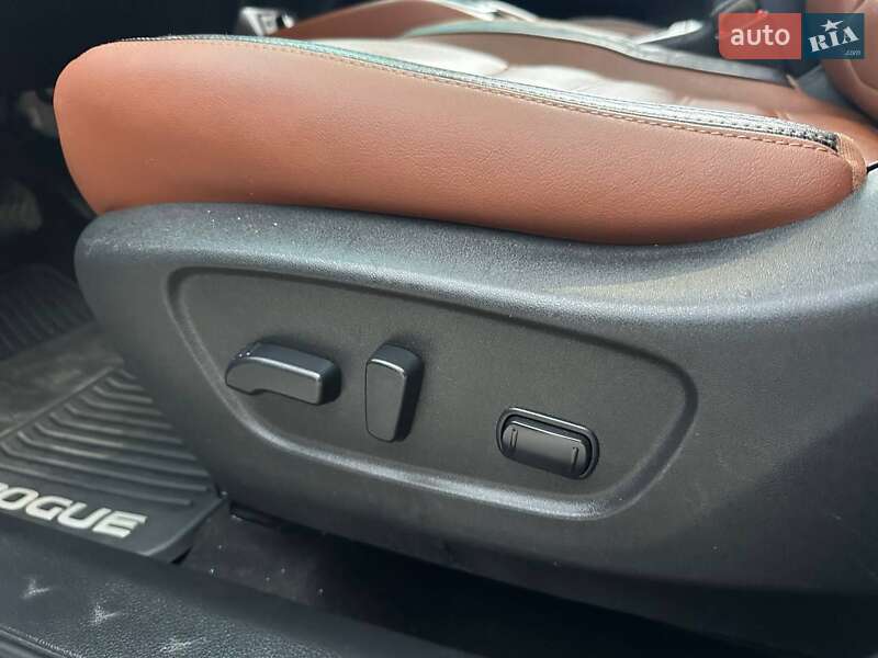 Позашляховик / Кросовер Nissan Rogue 2017 в Вінниці