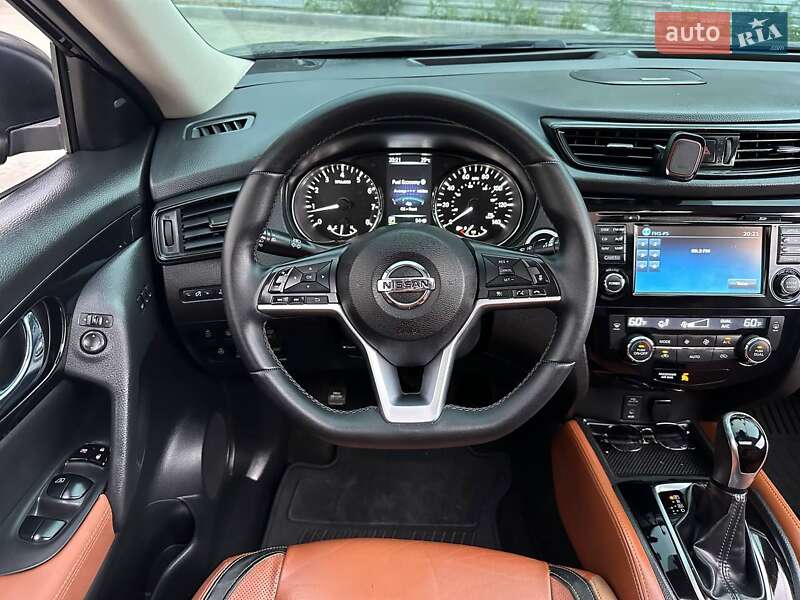 Позашляховик / Кросовер Nissan Rogue 2017 в Вінниці
