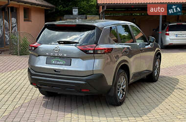 Внедорожник / Кроссовер Nissan Rogue 2021 в 