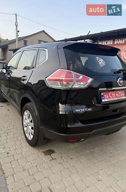 Позашляховик / Кросовер Nissan Rogue 2015 в 