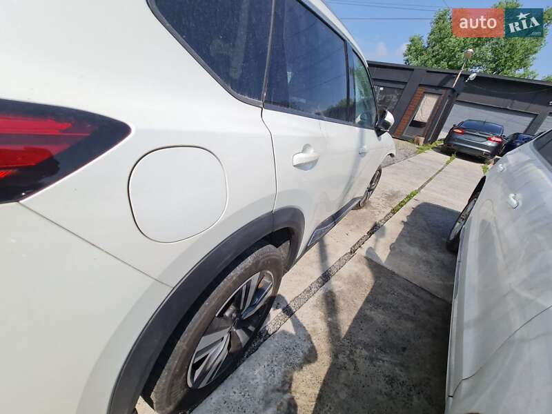 Внедорожник / Кроссовер Nissan Rogue 2023 в Киеве